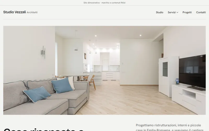Home del sito dimostrativo di uno studio di architettura: grande fotografia di un soggiorno luminoso.